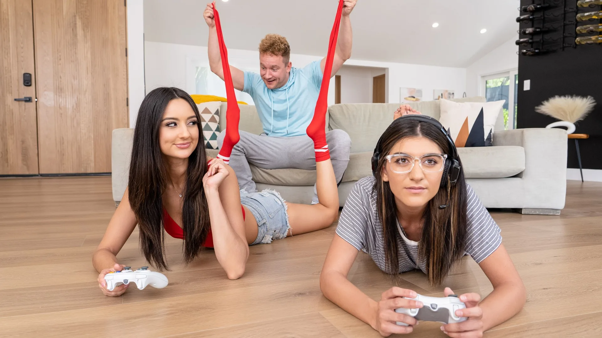 Fucking Gamer Roomie's BF - Hot Girls Game