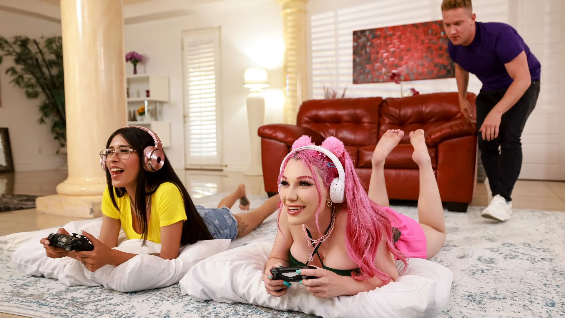 Hot Gamer Craves Freeuse Anal - Hot Girls Game